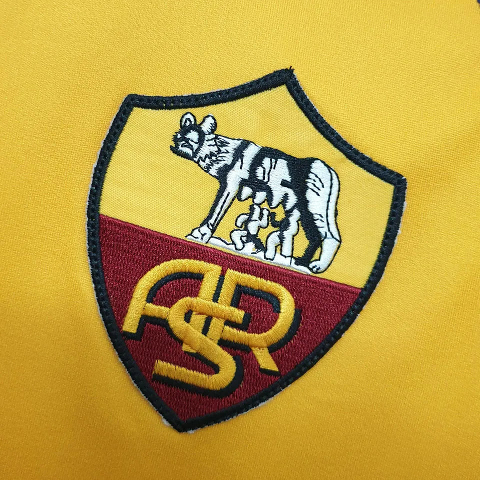 2001/02 Roma Retro Football Shirt