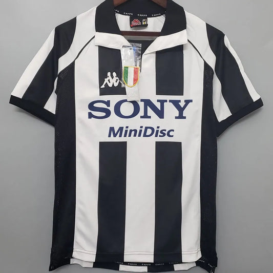 1997/98 Juventus Home Retro Football Shirt