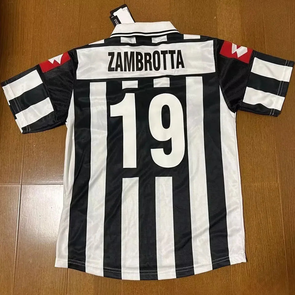 2001/02 Juventus Home Retro Football Shirt