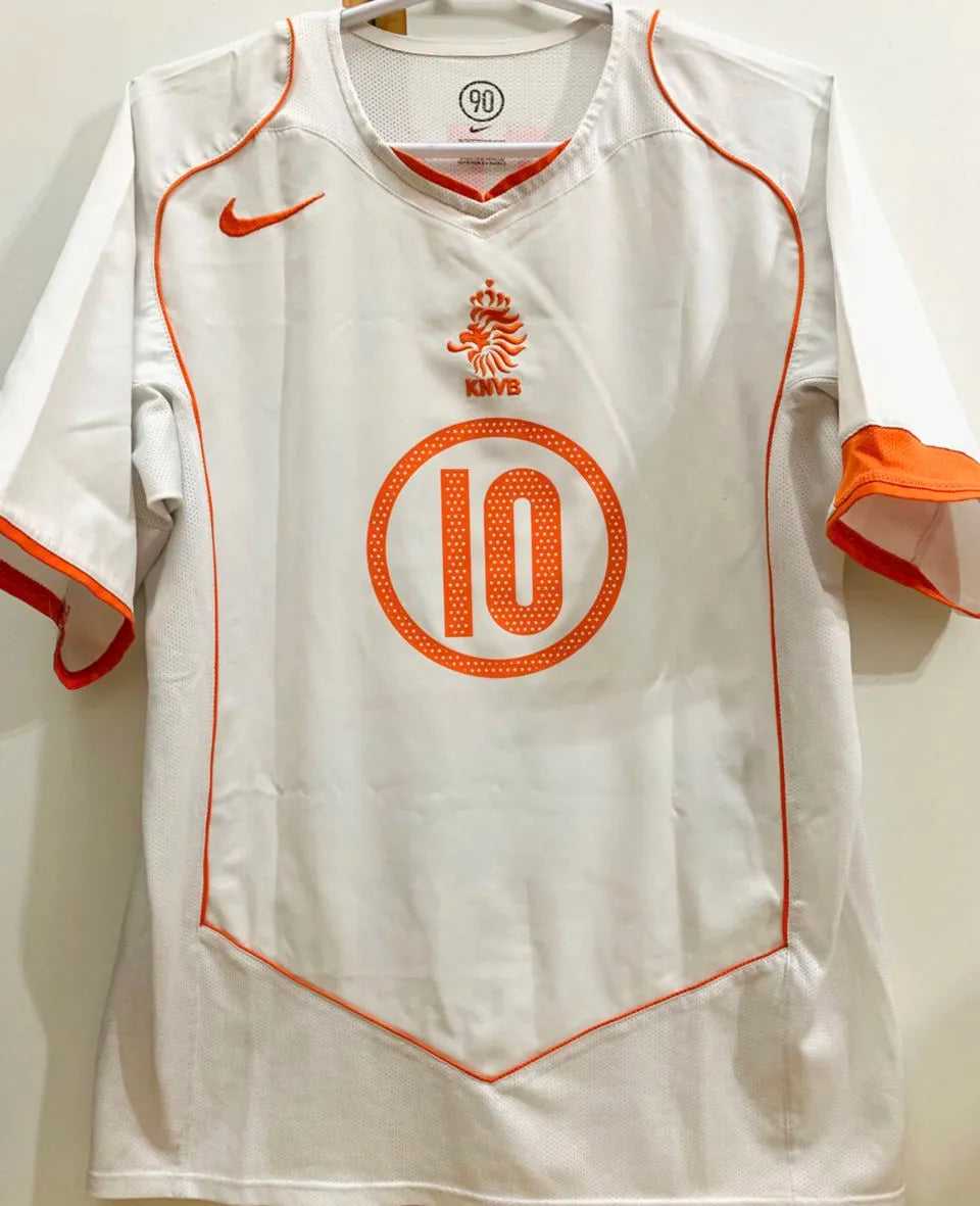 2004 Netherlands Away Retro Football Shirt