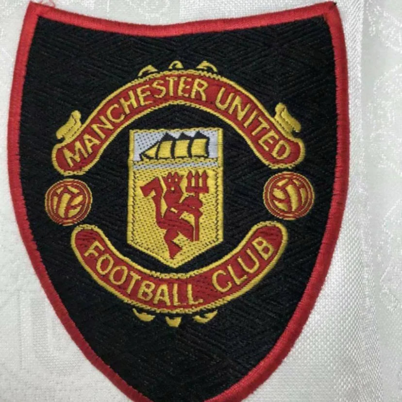 1998/99 Manchester United Away Retro Football Shirt