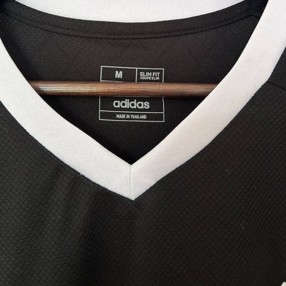 2024/25 Manchester United Goal Keeper Football Shirt