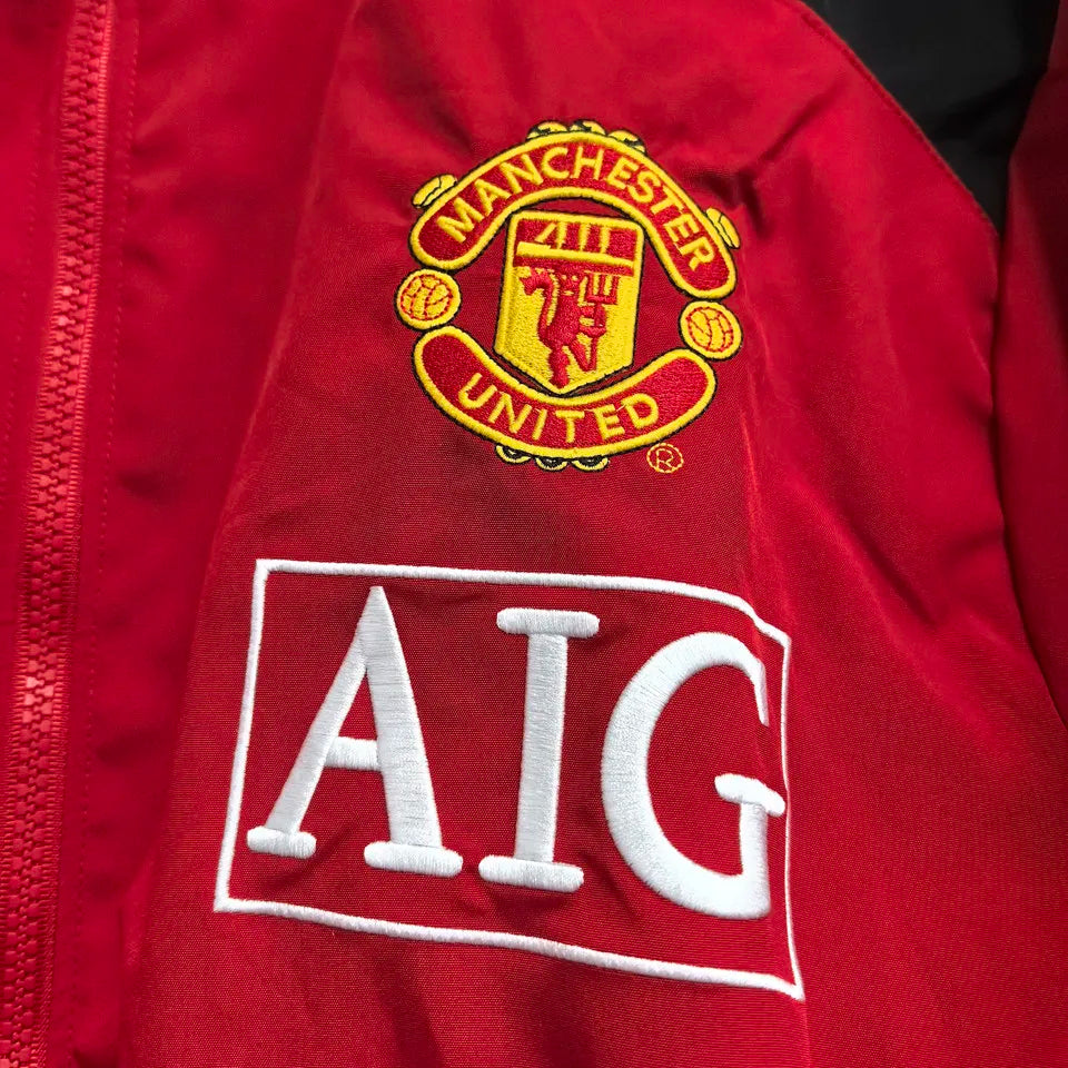 Manchester United Retro Windbreaker