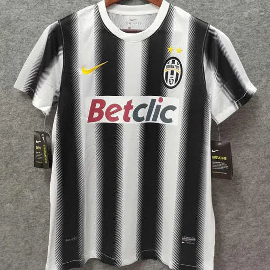 2011/12 Juventus Home Retro Football Shirt