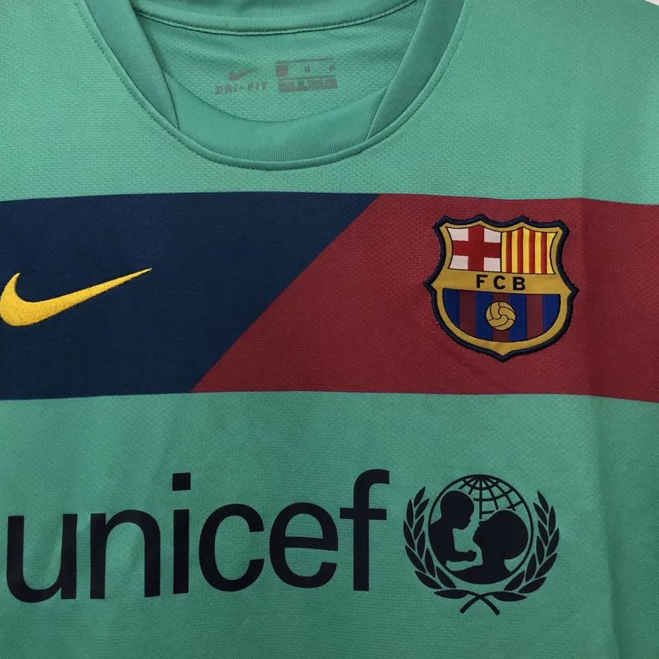2010/11 Barcelona Away Retro Football Shirt