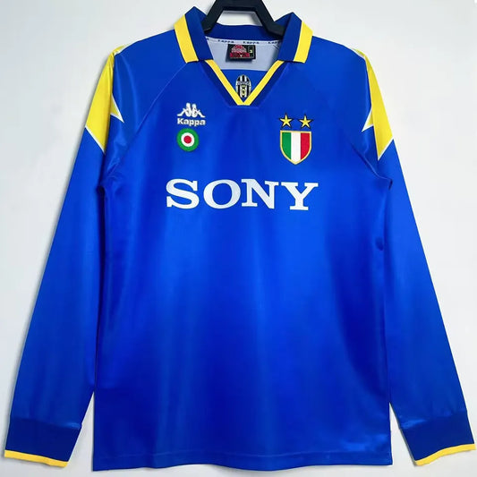 1995/96 Juventus Away Retro Long Sleeve Football Shirt