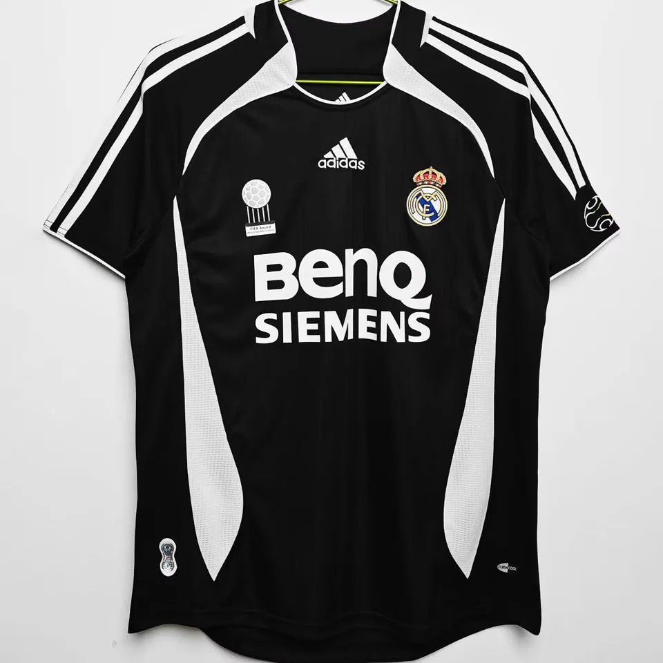 2006/07 Real Madrid Third Retro Football Shirt
