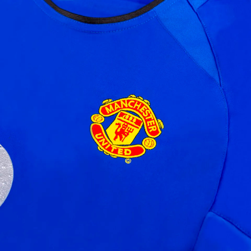 2002/03 Manchester United Away Retro Football Shirt