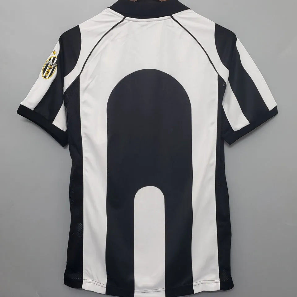 1997/98 Juventus Home Retro Football Shirt